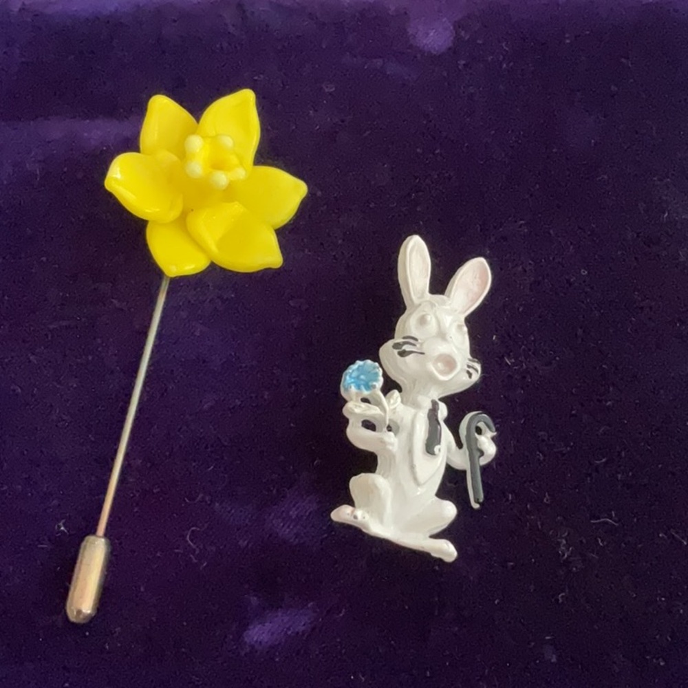 Yellow Flower and White Bunny Kids Brooch Set
